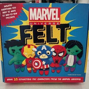 Marvel Universe Felt Toy Set - Red, Blue, Green